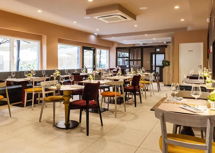 Adesso Otel 4*