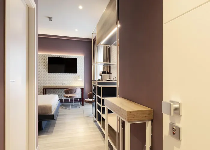 Otel Adesso Roma