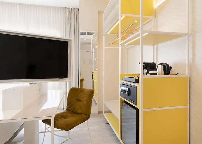 Otel Adesso 4*